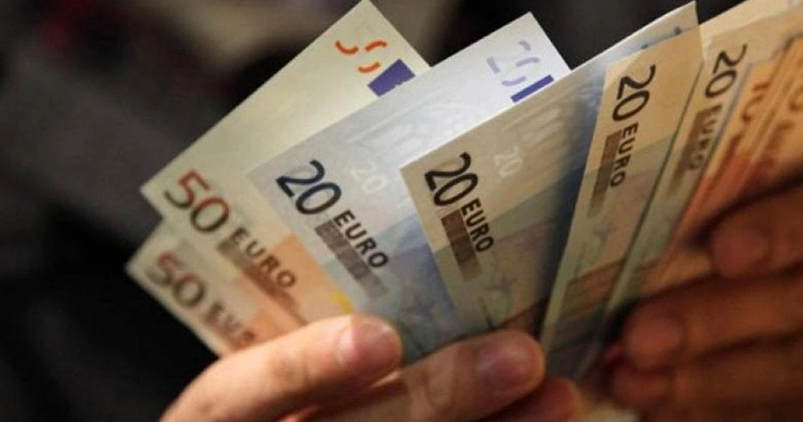 Κοινωνικό Εισόδημα Αλληλεγγύης: Ποιοι δικαιούνται έως 200 ευρώ – Τα κριτήρια